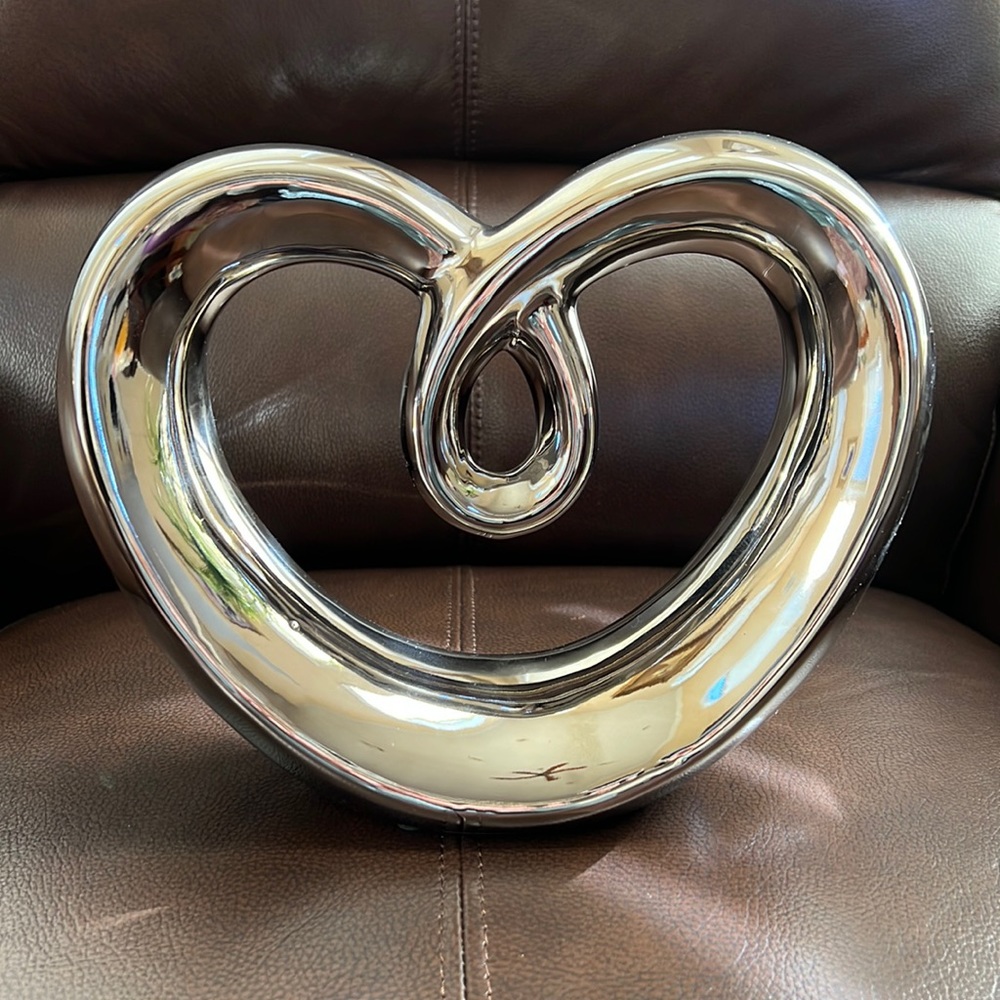 Heart sculpture